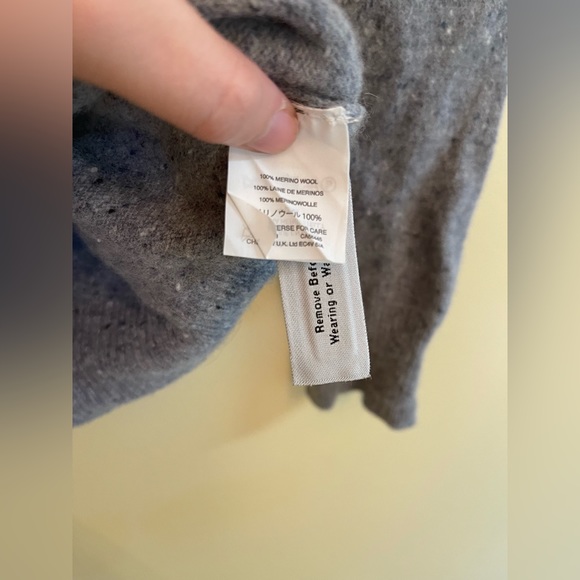 J. Crew V-Neck Cardigan Sweater Merino Wool Size S - Picture 6 of 9